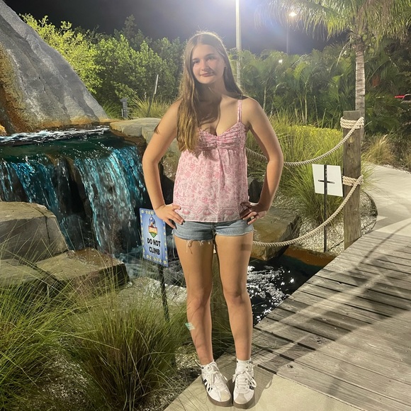 Meet your Posher, Jenna - Picture 1 of 1